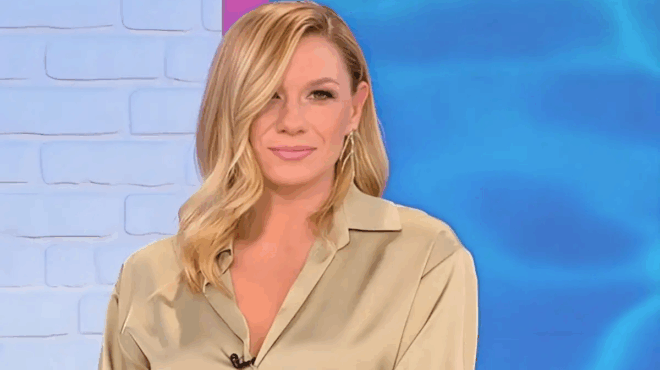 imoyn-paramorfomeni-amp-8230-vgike-me-tin-frantza-mprosta-sto-prosopo-i-katerina-karavatoy-amp-8211-epathan-oloi-sok-molis-mpike-ston-ant1-405989