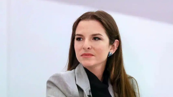 erietta-koyrkoyloy-sto-telos-tha-me-parakalate-gia-mia-fotografia-dipla-moy-kolafos-sti-nea-tis-anartisi-405061