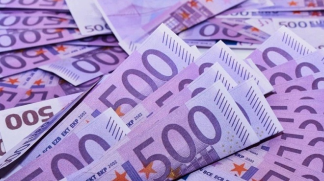 ektakto-tora-gia-chartonomisma-toy-eyro-amp-8211-den-ta-dechontai-pantoy-amp-8211-ti-na-prosexeis-an-pas-me-tetoio-stin-trapeza-405748