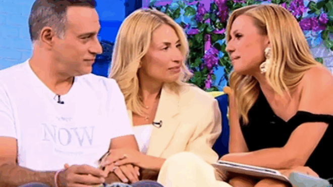 xana-mazi-gia-1i-fora-meta-to-diazygio-sto-idio-plato-katerina-karavatoy-kai-krateros-katsoylis-amp-8211-sygkinimeni-i-paroysiastria-408139