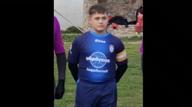 thrinos-gia-ton-xafniko-chamo-toy-14chronoy-leyteri-408307