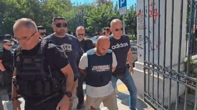 volos-gia-mena-pethane-ki-aytos-tha-paro-ekdikisi-gia-o-ti-ekane-sti-mitera-moy-xespase-i-18chroni-kori-toy-40chronoy-406810