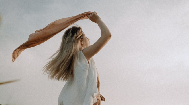 telos-o-anadromos-ermis-4-zodia-poy-apo-simera-i-zoi-toys-mpainei-se-taxi-403058