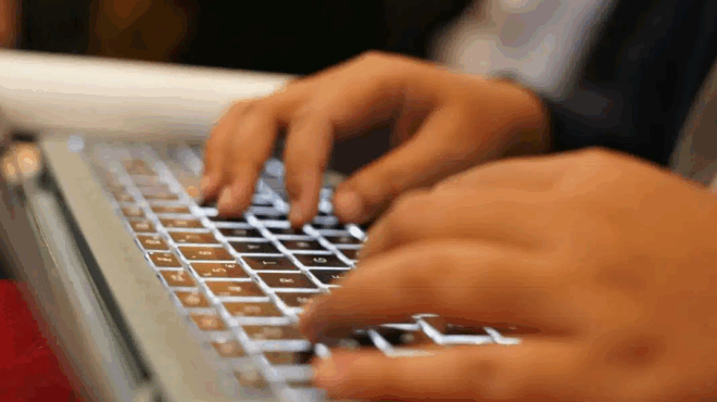 prosochi-kalostimeni-apati-sto-onoma-tis-booking-pos-droyn-oi-epitideioi-400232