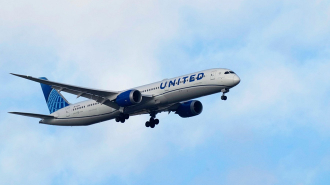 mayday-mayday-amp-8211-ektakth-eidisi-gia-ptisi-gemati-230-epivainontes-amp-8211-synagermos-sto-aerodromio-400780