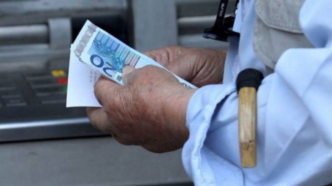 anakoinothnke-apo-efka-amp-8211-anadromika-gia-xiliades-ellines-syntaxioychoys-amp-8211-poioys-afora-401563