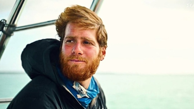 sto-nosokomeio-o-tzeims-kafetzis-piga-na-me-doyn-kai-moy-lene-mpaineis-amesa-cheiroyrgeio-415547