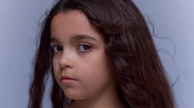 naysika-kokota-poia-einai-i-mikri-protagonistria-toy-na-me-les-mama-poy-synergazetai-me-ti-maria-kitsoy-416123