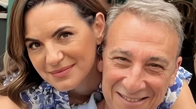 to-xekatiniasma-sto-dikastirio-kai-ola-osa-akoystikan-to-diazygio-i-eromeni-kai-ta-karfia-apo-tis-aderfes-ton-kefalogianni-matsa-416952