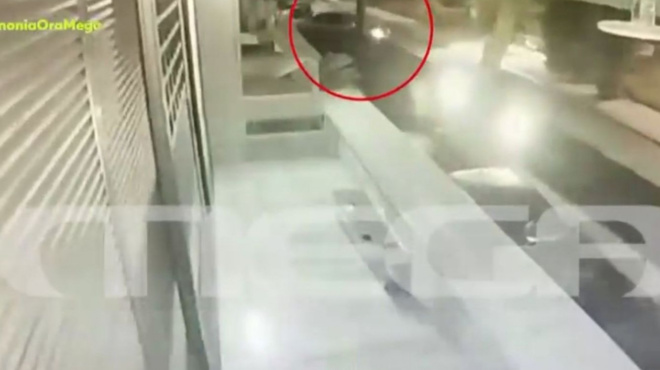 gia-1i-fora-sti-dimosiotita-amp-8230-oli-i-alitheia-h-stigmi-poy-o-vasilis-mpismpikis-feygei-me-to-amaxi-moy-apo-to-simeio-toy-trochaioy-416993