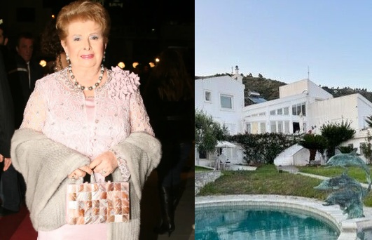 vefa-alexiadoy-poylithike-i-polytelis-vila-tis-stin-chalkidiki-ayto-einai-to-astronomiko-poso-poy-dothike-417147