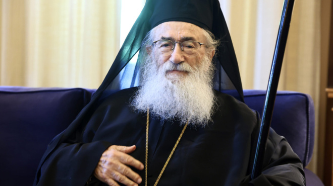 ektakto-tora-amp-8211-paraitithike-o-archiepiskopos-ragdaies-exelixeis-412041