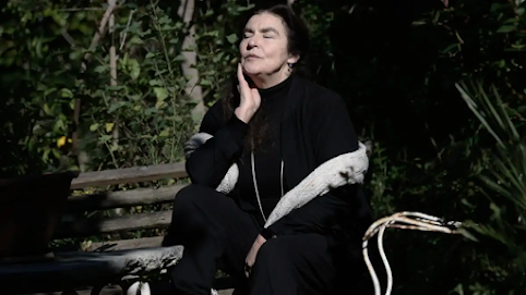 lydia-koniordoy-itan-i-teleytaia-poy-apochairetisame-ti-thapsame-kai-gyrise-kai-moy-eipe-irthe-i-seira-mas-tora-410635