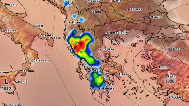 megali-prosochi-ischyri-kakokairia-chtypaei-tin-ellada-apo-ora-se-ora-amp-8211-oi-poleis-poy-vriskontai-sto-amp-8230-kokkino-409805