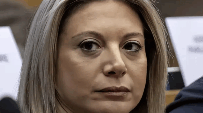 exalli-i-maria-karystianoy-me-chydaio-skitso-gia-ta-tempi-409000