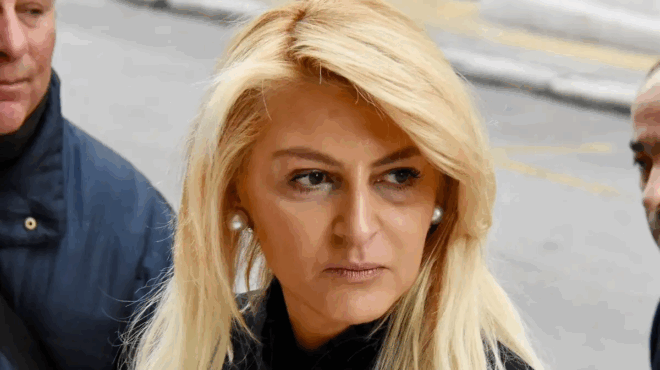 thrinos-stin-efoplistiki-oikogeneia-pethane-i-kori-tis-mpessys-kai-toy-diamanti-laimoy-412145