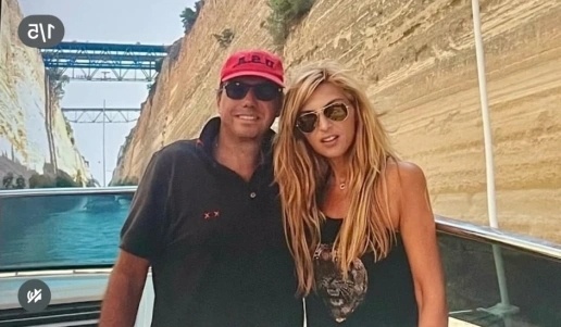 thrinos-tora-nekri-i-kori-toy-ellina-efoplisti-diamanti-laimoy-412086