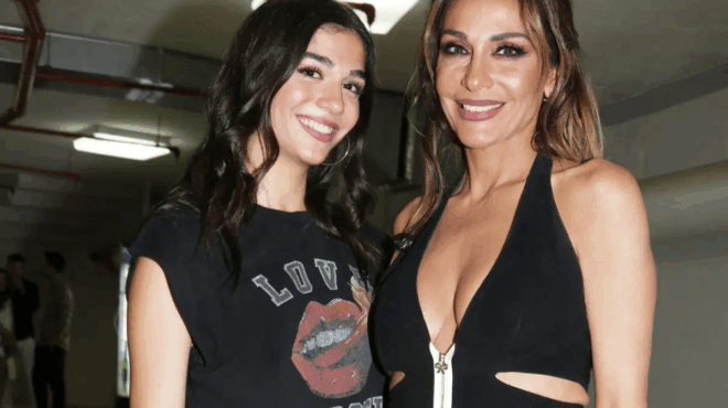 tha-spasoyn-ta-tilefona-oi-athinaies-i-vandi-anoigei-to-pio-amp-8230-koritsistiko-magazi-mazi-me-tin-melina-sto-psychiko-terastia-ependysi-kamia-schesi-me-to-tragoydi-413477