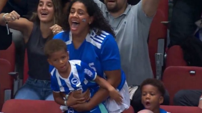 i-maraia-trelathike-me-to-kalathi-kai-faoyl-toy-gianni-antetokoynmpo-vinteo-412747