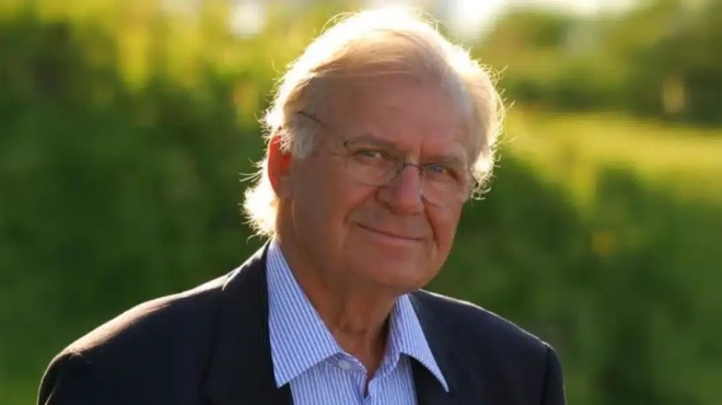 thlipsi-pethane-diasimos-ellinas-epicheirimatias-409247