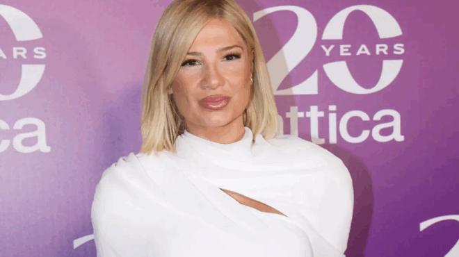 i-faii-skorda-apokalyptei-ti-diki-tis-peripeteia-me-apati-kai-minyseis-sti-gada-413717