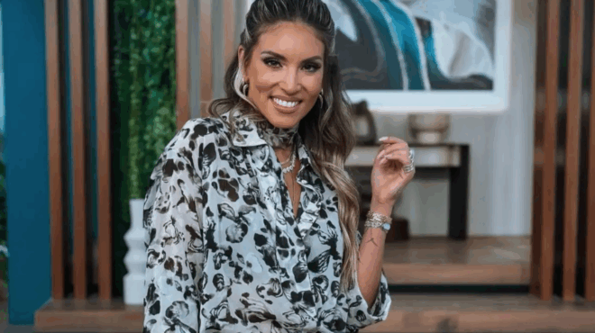 na-erthei-na-ta-pei-mprosta-moy-ayta-an-ta-tolmaei-ta-pire-i-athina-oikonomakoy-ta-logia-poy-tin-ekneyrisan-413733