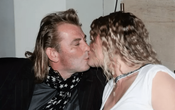 tragiki-katalixi-frikto-telos-gia-ton-nikiti-toy-agpotis-movos-psachvei-amp-8211-itan-pantremenos-me-tin-masenka-415598