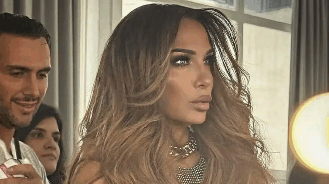 chamos-me-pasignosti-ellinida-poy-moiazei-me-tin-tzenifer-lopez-416241