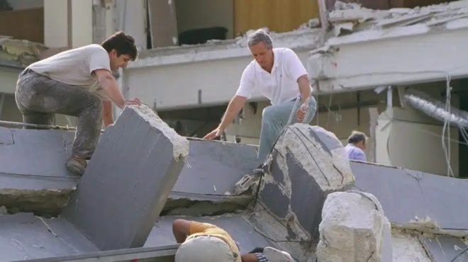 seismos-1999-26-chronia-apo-ton-foniko-seismo-tis-athinas-ta-15-deyterolepta-tis-katastrofis-410545