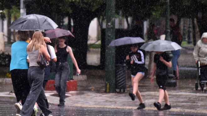 kleidose-ki-episima-to-fthinoporo-2025-apo-to-savvatokyriako-irthe-i-ora-gia-makrymanika-kai-koyverta-amp-8211-kanoyn-podariko-oi-kataigides-415371