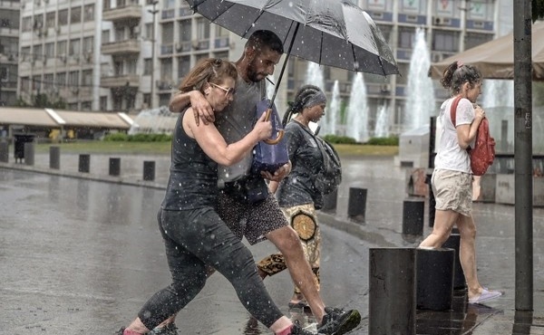 kleidose-ki-episima-to-fthinoporo-2025-irthe-i-ora-gia-makrymanika-kanei-amp-8230-podariko-i-kakokairia-rex-amp-8211-i-mera-poy-xekina-414793