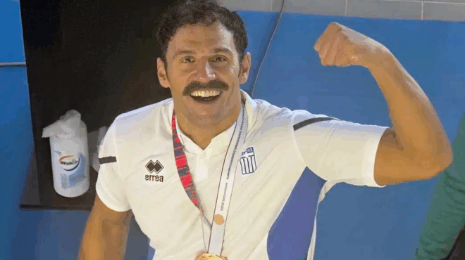 chalkinos-sti-sigkapoyri-o-antonis-tsapatakis-proto-metallio-sto-pagkosmio-protathlima-parakolymvisis-2025-414888