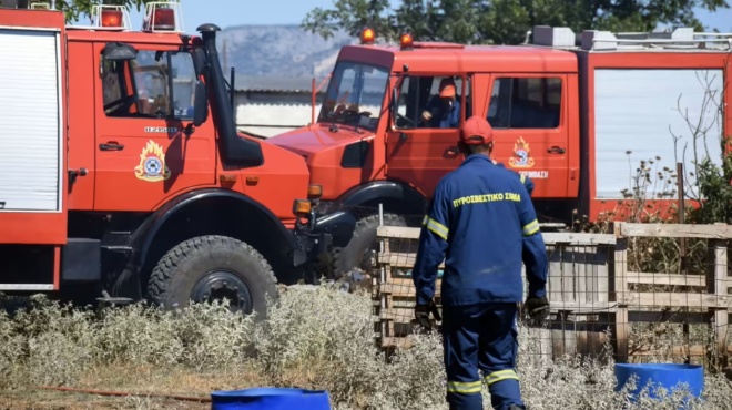 megali-fotia-tora-sti-machi-44-pyrosvestes-exi-enaeria-ichise-to-112-gia-etoimotita-414543