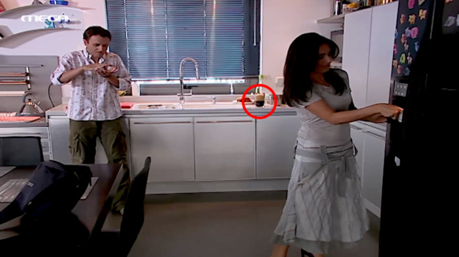 sto-para-5-to-exofthalmo-skinothetiko-lathos-sto-teleytaio-epeisodio-poy-kaneis-den-prosexe-mesa-apo-2-foto-410664