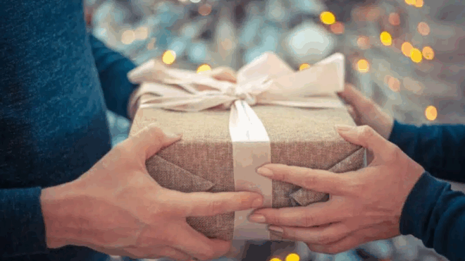 eortologio-poios-giortazei-simera-paraskeyi-5-septemvrioy-409944