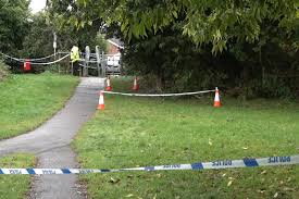 friki-mesa-se-nekrotafeio-68chronos-skotose-me-psalidi-tin-proin-gynaika-toy-pano-ston-tafo-toy-paidioy-toys-amp-8211-ton-eichan-vrei-kremasmeno-416023