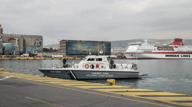 peiraias-75chronos-anasyrthike-nekros-apo-to-limani-410589