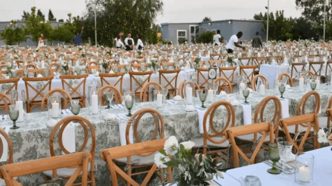 apisteyto-skiniko-kalesmeni-se-gamo-pariggeile-pitsa-giati-toys-afisan-8-ores-nistikoys-vinteo-416534