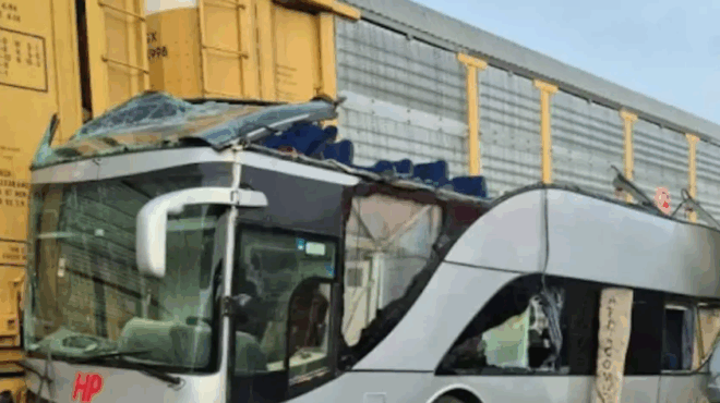 treno-sygkroystike-me-diorofo-leoforeio-8-nekroi-kai-45-traymaties-410955