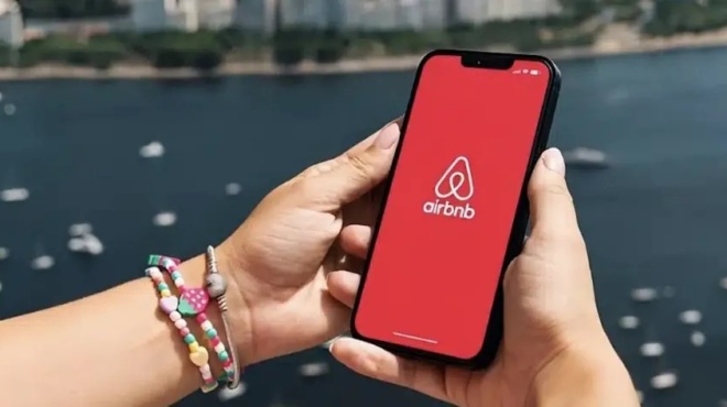 apagoreysi-airbnb-se-5-nees-pasignostes-perioches-ta-pano-kato-apo-oktovrio-416148