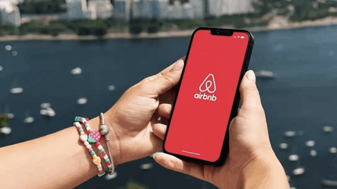 apagoreysi-airbnb-se-5-nees-pasignostes-perioches-ta-pano-kato-apo-oktovrio-415463