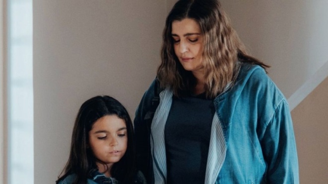 na-me-les-mama-i-sygkinitiki-afierosi-toy-alpha-stin-iro-karyofylli-poy-efyge-apo-ti-zoi-416026