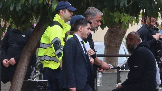 anatrepei-ta-panta-o-vasilis-mpismpikis-amp-8211-ti-ypostirizei-oti-synevn-me-to-aytokinito-toy-416821