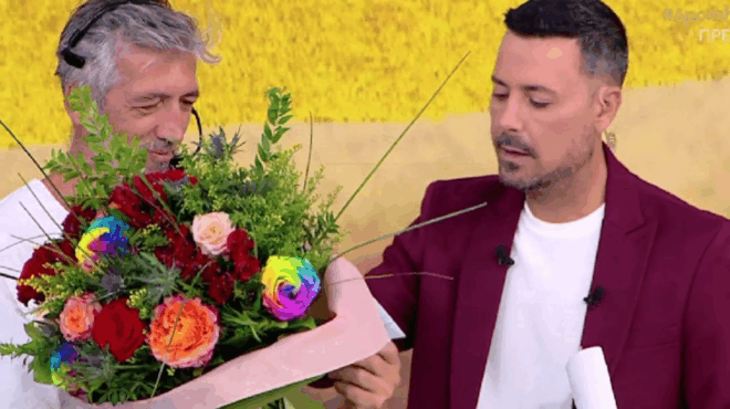 se-sok-o-koysoylos-xafnika-diekopse-tin-ekpompi-poios-toy-esteile-anthodesmi-412873