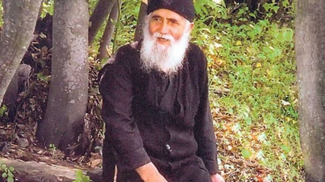 amp-8220-tha-fygoyn-nychta-o-kosmos-tha-toys-parei-me-tis-petres-amp-8221-anatrichiastiki-epivevaiosi-profiteias-422919