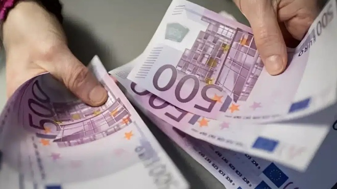 metrita-oli-i-alitheia-katargoyntai-i-ochi-423040