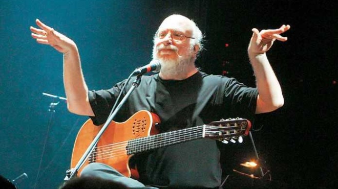 i-ellada-apochaireta-to-nionio-tis-pethane-o-dionysis-savvopoylos-i-ilikia-kai-i-megali-machi-423355