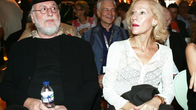 dionysis-savvopoylos-poia-einai-i-agnosti-syzygos-toy-aspa-poy-toys-chorise-mono-amp-8230-i-fylaki-amp-8211-i-gnorimia-i-diafora-ilikias-amp-038-oi-2-gioi-423469