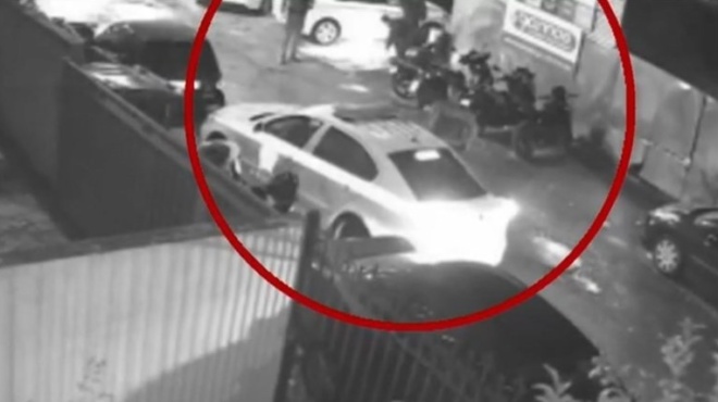 ektakti-eidisi-aytos-to-ekane-amp-8211-aytos-einai-o-fonias-amp-8211-sok-me-to-poios-einai-o-pateras-toy-kai-o-theios-toy-423516