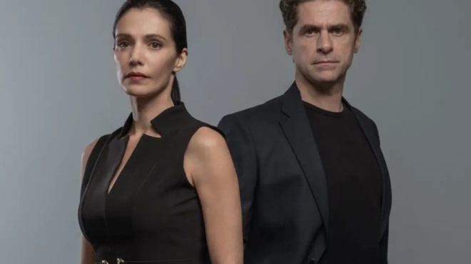 prin-ligo-matheytike-gia-dimitri-lalo-kai-marilita-lampropoyloy-amp-8211-kykloforise-kai-i-proti-fotografia-amp-8230-423555